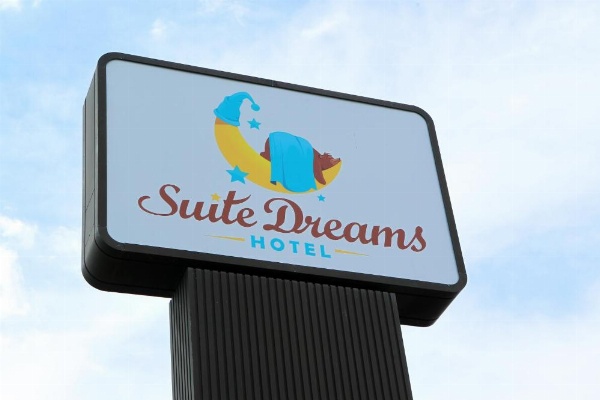 Suite Dreams Hotel image 23